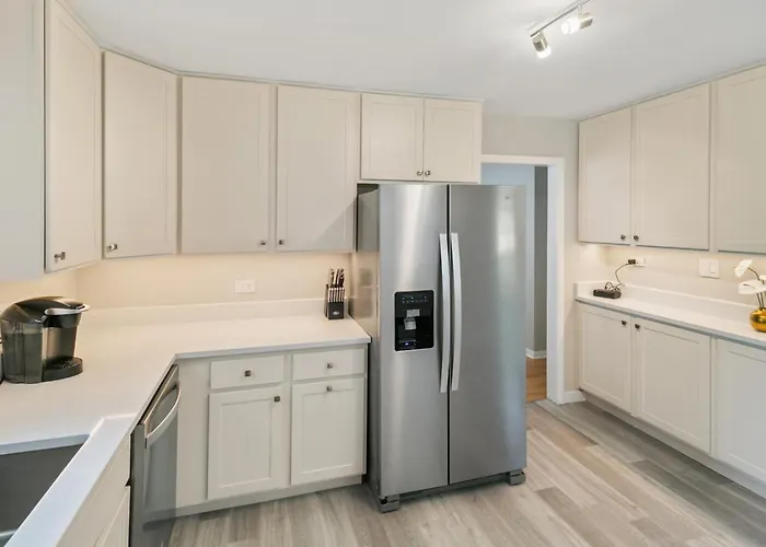 Holiday home 5br Fully Fenced With 2 Living Family Ready Near Naval Base Libertyville