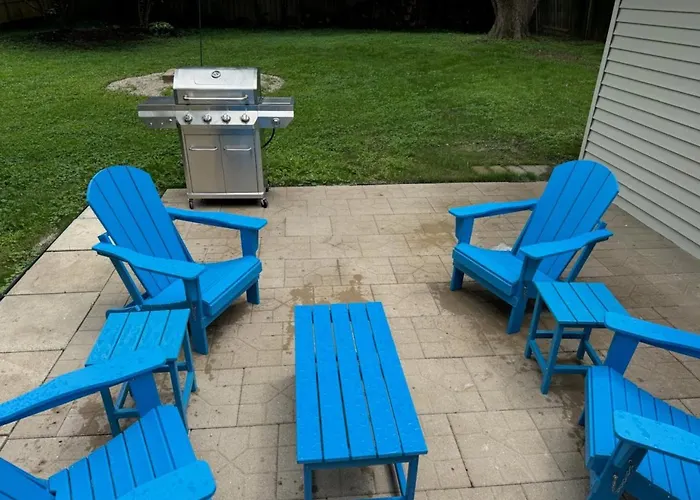5br Fully Fenced With 2 Living Family Ready Near Naval Base Holiday home